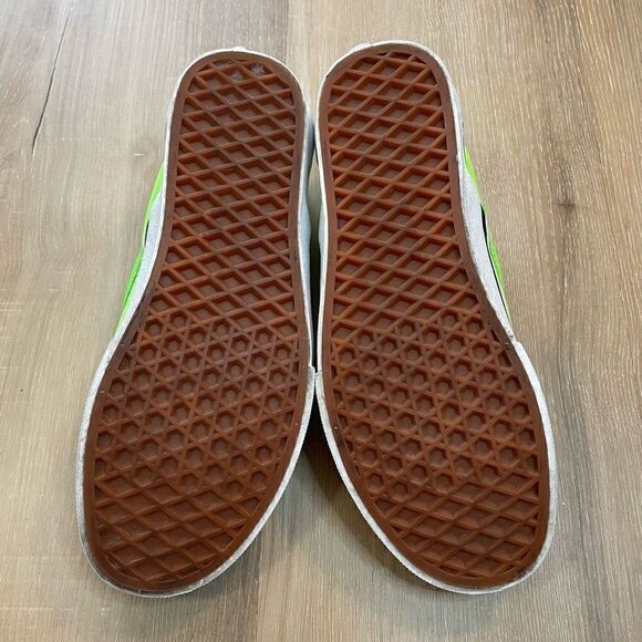 Vans Classic Slip On Canvas Shoes Neon Green Gecko Unisex Women’s 6.5/Men’s 5 - Picture 7 of 7